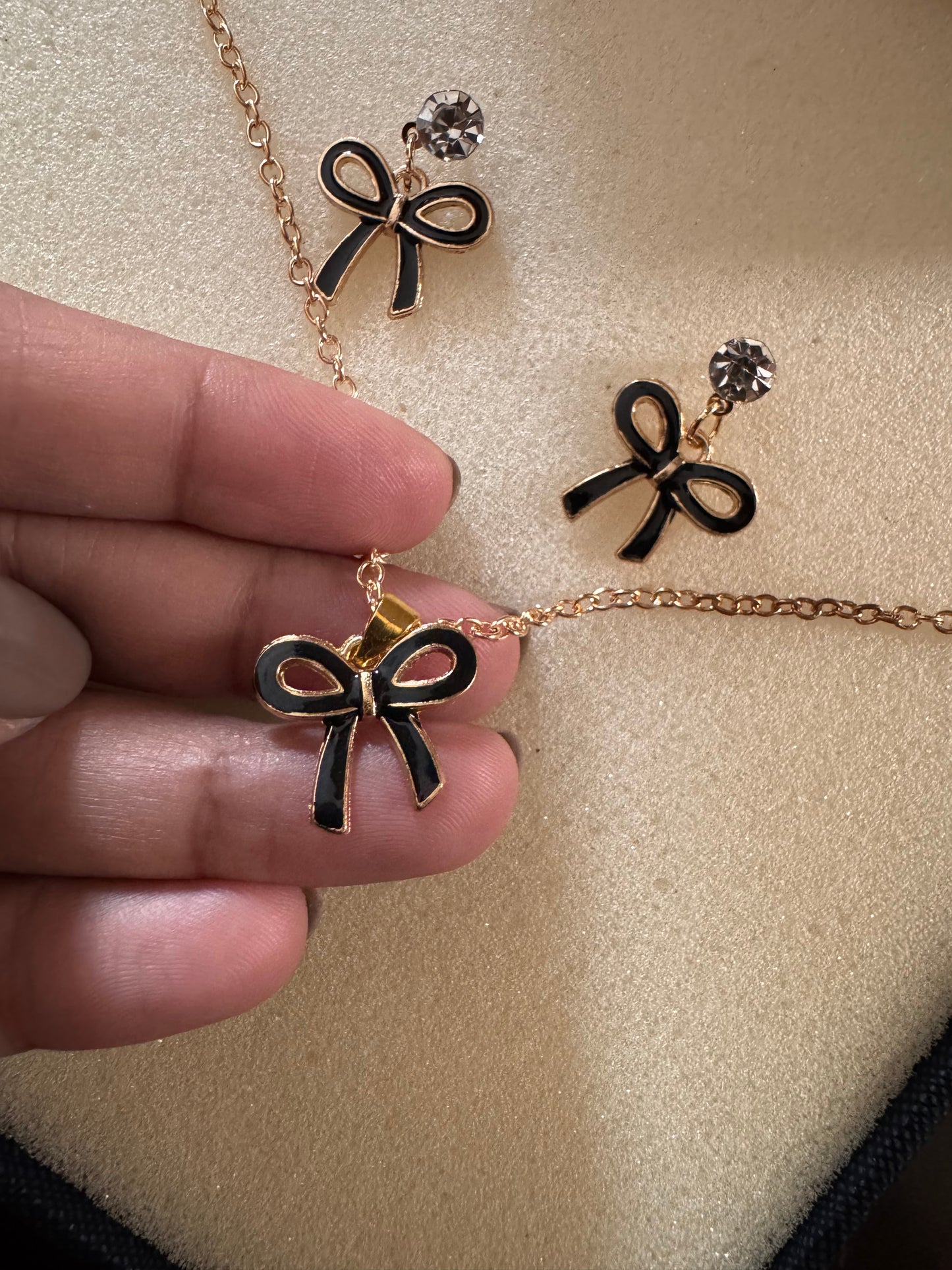 Onyx Bow Set