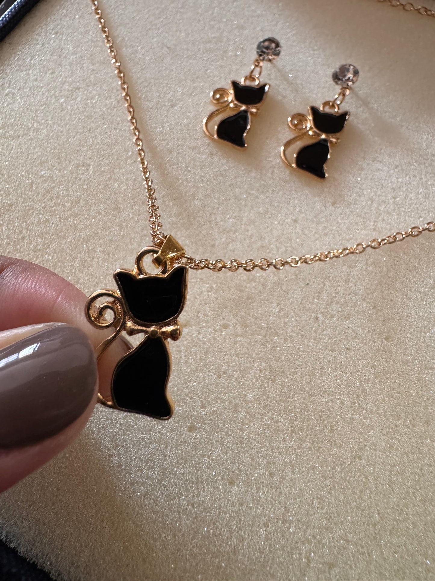 Midnight Whiskers Set
