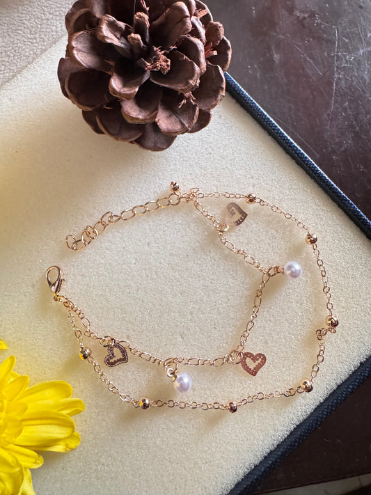 Discover minimal, everyday gold jewelry designed for modern women. Shop earrings, rings, and necklaces at Erica Jewelry.