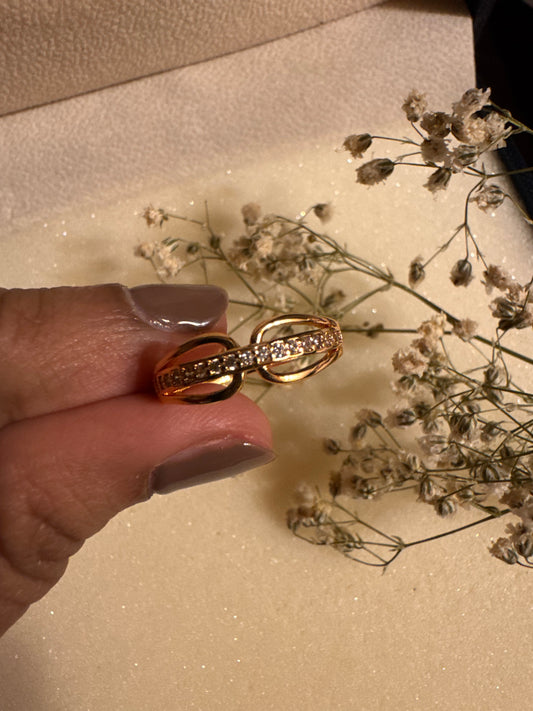 Elysian Twist Ring